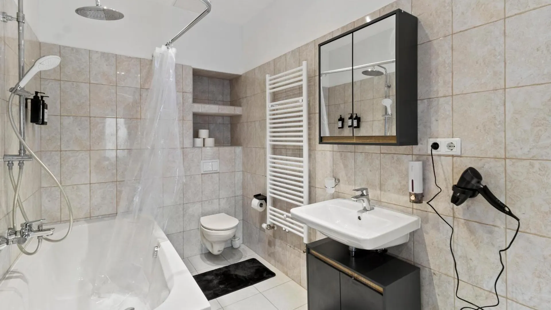 City & Sky Wiens Apartment Mit Flughafennaehe